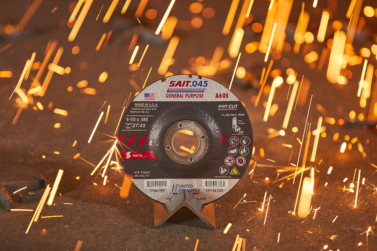 thumbnail interactive-video image 1 of United Abrasives-SAIT 23318 A60S Cut-Off Wheels – 4-1/2″ X .045″ X 5/8-11″ – Aluminum Oxide, 10-Pack 1 of 4